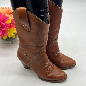 Nobil's Carmel Colored Heeled Western Boots Size 6.5 COW4450